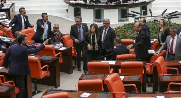 Cumhurbaşkanı Erdoğan'ın 'AYM' açıklaması Meclis'te tartışma yarattı