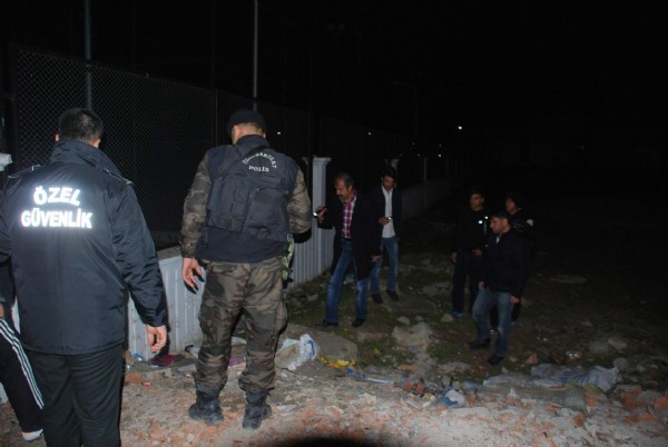 Teröristler gençlik merkezine saldırdı