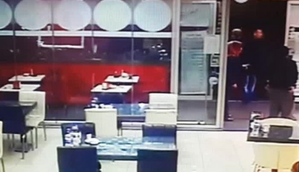 Lüks cipli saldırgan pastaneyi kurşunladı