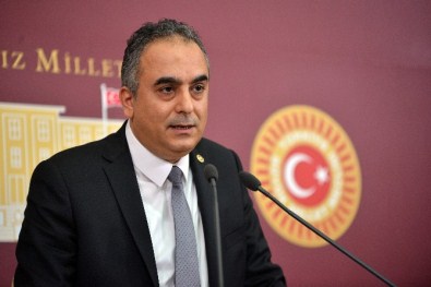 AK Parti'li Eseyan Açıklaması 'AYM Eleştirilemez Değil'