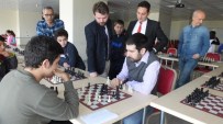 İYİ ÇOCUKLAR - Burhaniye'de Hafta Sonu Satranç Okulu Açıldı