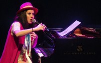 TÜRK BÖBREK VAKFI - Dünya Sahnelerinde Sıra Dışı Tarzıyla Tanınan Karsu, 'Dünya Böbrek Günü'Nde Konser Verecek