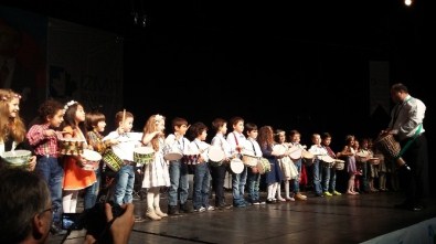 Sdkm Türkülerle İnledi