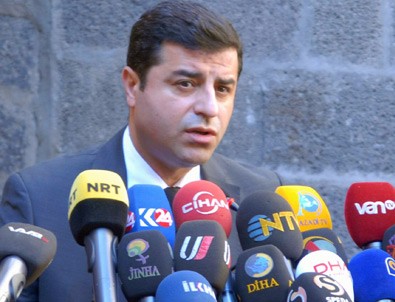 Demirtaş Sur'a yürüme çağrısı yaptı