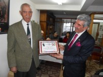 DURUSU - Esküder'den Muharrem Kubat'a 'Teşekkür Ödülü'