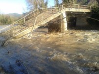ÇATALOLUK - Yağmur Cide'de Hayatı Olumsuz Etkiledi