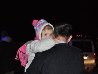 Yetim kalan Fatma'ya polis şevkati