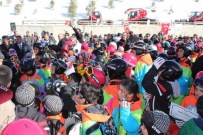 15 Günlük Eğitimi Tamamladılar, Şimdi Onlar Kayağı Biliyorlar