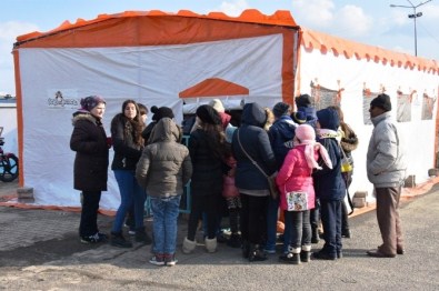 Çocuk Kulübü Üyelerine Buz Pateni Pisti Yüzde 50 İndirimli