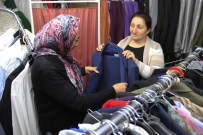 GİYSİ BANKASI - Hayırseverler Ve İhtiyaç Sahipleri Bu Bankada Buluşuyor