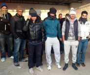 DİLEK YARIMADASI - Kuşadası'nda 20 Göçmen Yakalandı