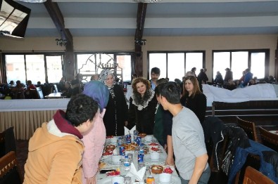 Sevgi'nin Yolu Erciyes'ten Geçti