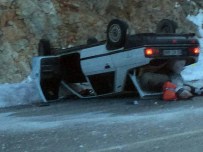 TAŞ OCAĞI - Adıyaman-Malatya Yolunda Kaza Açıklaması 4 Yaralı