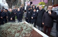 ALTıNOK ÖZ - Adnan Kahveci Vefatının 23. Yılında Mezarı Başında Anıldı