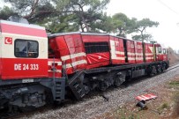 YÜK TRENİ - İki Tren Kafa Kafaya Çarpıştı