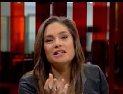 Nevşin Mengü Köln'deki taciz olayından Türkiye'yi eleştirdi