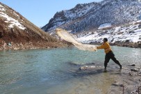 İLKBAHAR - Eksi 20 Derecede Balık Avı