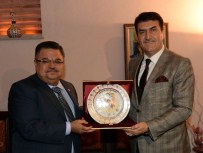 MUSTAFA DÜNDAR - Yağcı'dan Dündar'a Nezaket Ziyareti