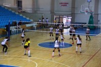 Bayanlar Voleybol Grup Müsabakaları Başladı