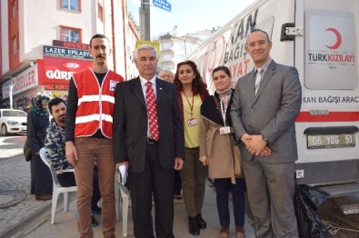 Giresun'da En Fazla Kadınlar Kan Veriyor