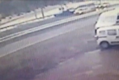 'Yol Vermedin' Diyerek Başından Vurdu