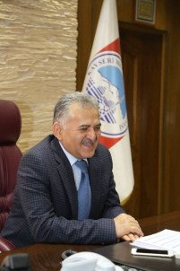 120 Bin Öğrenci Okul Yollarında 'Aman Dikkat'