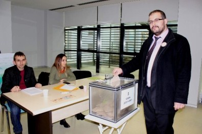 Mimarlar Odasında Şimşek İpi Göğüsledi