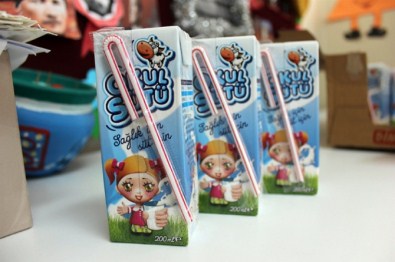 6 Milyon 12 Bin Öğrenciye 288 Milyon 582 Bin Kutu Süt