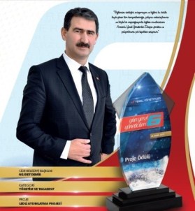 Başkan Nejdet Demir'e Yılın Yönetici Ödülü