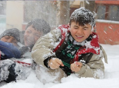 Doğu Anadolu'da Okullar Açılmadan Tatil Edildi