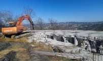 ÇAVUŞBAŞı - Mahmut Efendi Külliyesinde Yıkım Başladı
