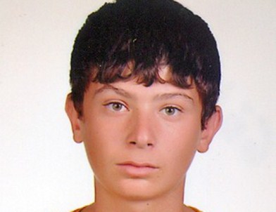 Müziği açıp intihar etti