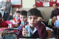 SÜT DAĞITIMI - Okul Sütü Programı Kapsamında Öğrencilere Süt Dağıtıldı
