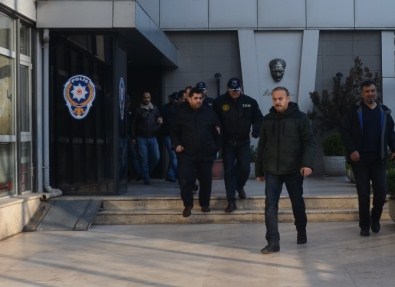 Bursa'da Paralel Yapı Şüphelileri Adliyeye Sevk Edildi