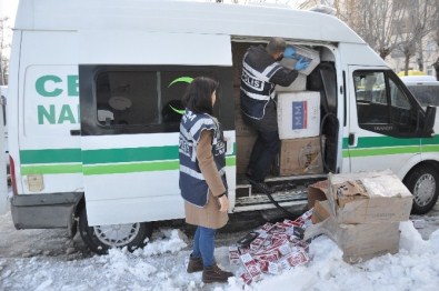 Sahte Cenaze Nakil Aracından Kaçak Sigara Çıktı