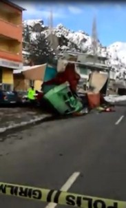 Tortum'da Trafik Kazası Açıklaması 2 Ölü, 3 Yaralı