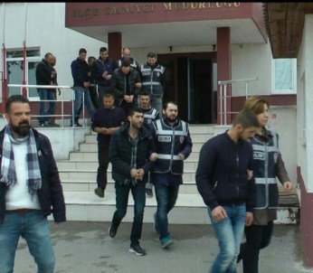 Balıkesir Polisi Bin 65 Kaçak Yakaladı