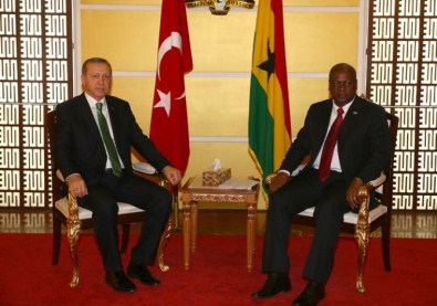 Erdoğan Gana Cumhurbaşkanı'yla görüştü