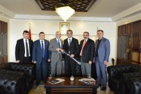 MADEN İŞ - GMİS Genel Başkanı Ahmet Demirci, Rektör Özer'i Ziyaret Etti
