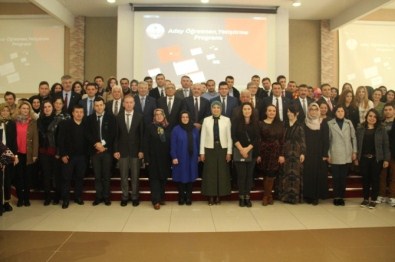 Kocaeli Büyükşehir Belediyesi Aday Öğretmenleri Kahvaltıda Ağırladı