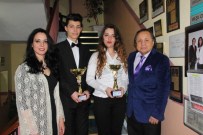 SÜLEYMAN ÇAKıR - Odunpazarı Halk Eğitim Merkezi Gençlik Korosu'nun Başarısı