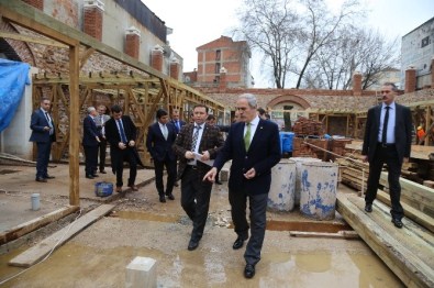 Yangında Küle Dönen 500 Yıllık Çarşı Yeniden Ayağa Kaldırıldı