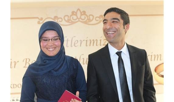 4 Yılda Bir Evlilik Yıldönümü Kutlayacaklar