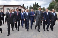 Adalet Bakanı Bozdağ Cezaevi İş Yurtlarını Gezdi