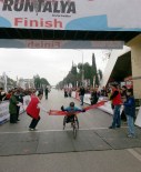Bağcılarlı Engelli Atletler, Runtalya Maratonu'ndan Madalyalarla Döndü