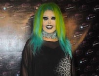 Bülent Ersoy yeşil peruk taktı