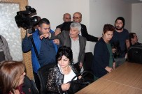 SELİN SAYEK BÖKE - CHP'nin basın toplantısında partili krizi