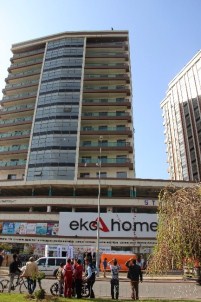 Eşi Evi Terk Edince 5 Yaşındaki Oğlunun Gözü Önünde İntihara Kalkıştı