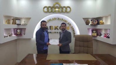 Genç Girişimcilere Sertifikaları Verildi