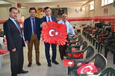 Malatya'da Öğrencilerin Bayrak Sevgisi